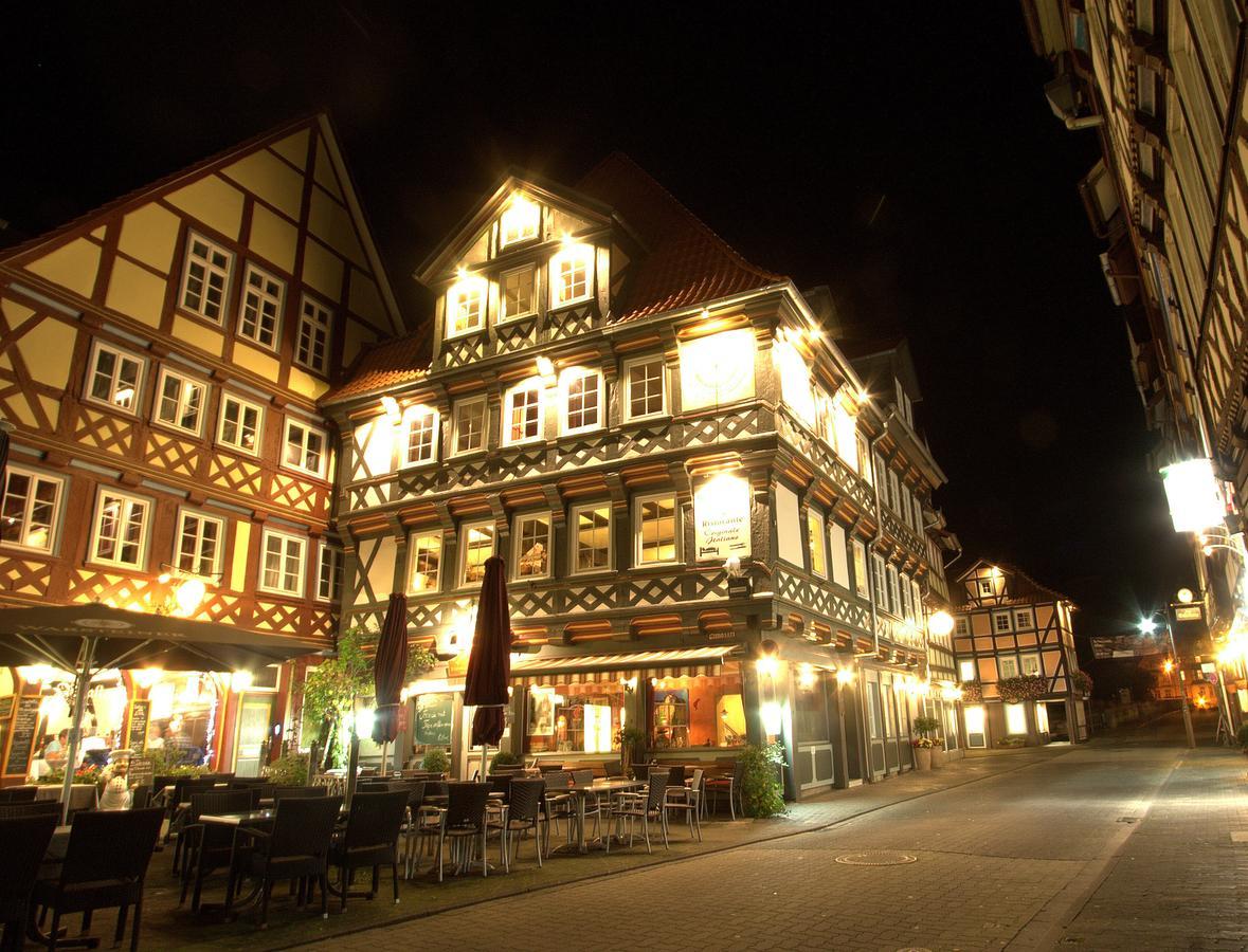 Fachwerk-Hotel Eisenbart Munden  ภายนอก รูปภาพ