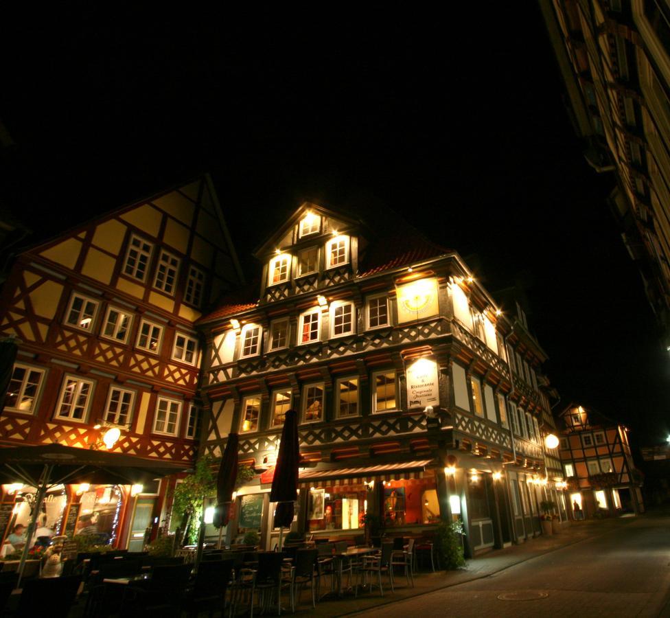 Fachwerk-Hotel Eisenbart Munden  ภายนอก รูปภาพ