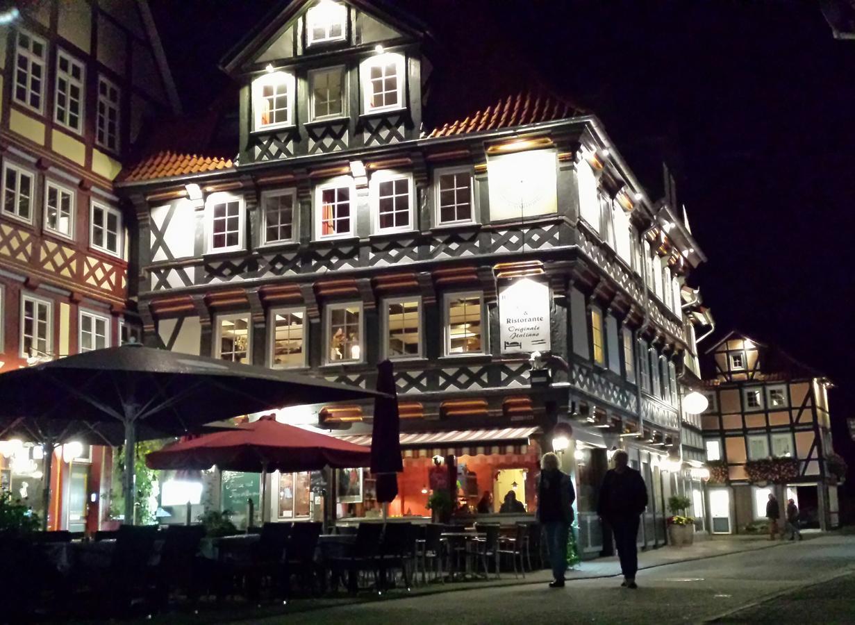 Fachwerk-Hotel Eisenbart Munden  ภายนอก รูปภาพ