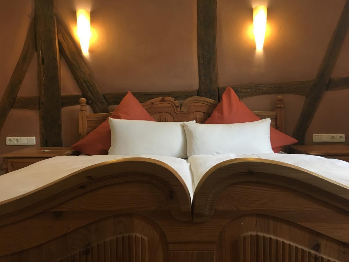 Fachwerk-Hotel Eisenbart Munden  ภายนอก รูปภาพ
