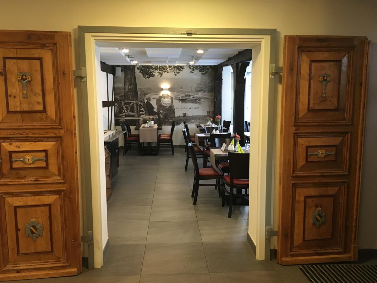 Fachwerk-Hotel Eisenbart Munden  ภายนอก รูปภาพ