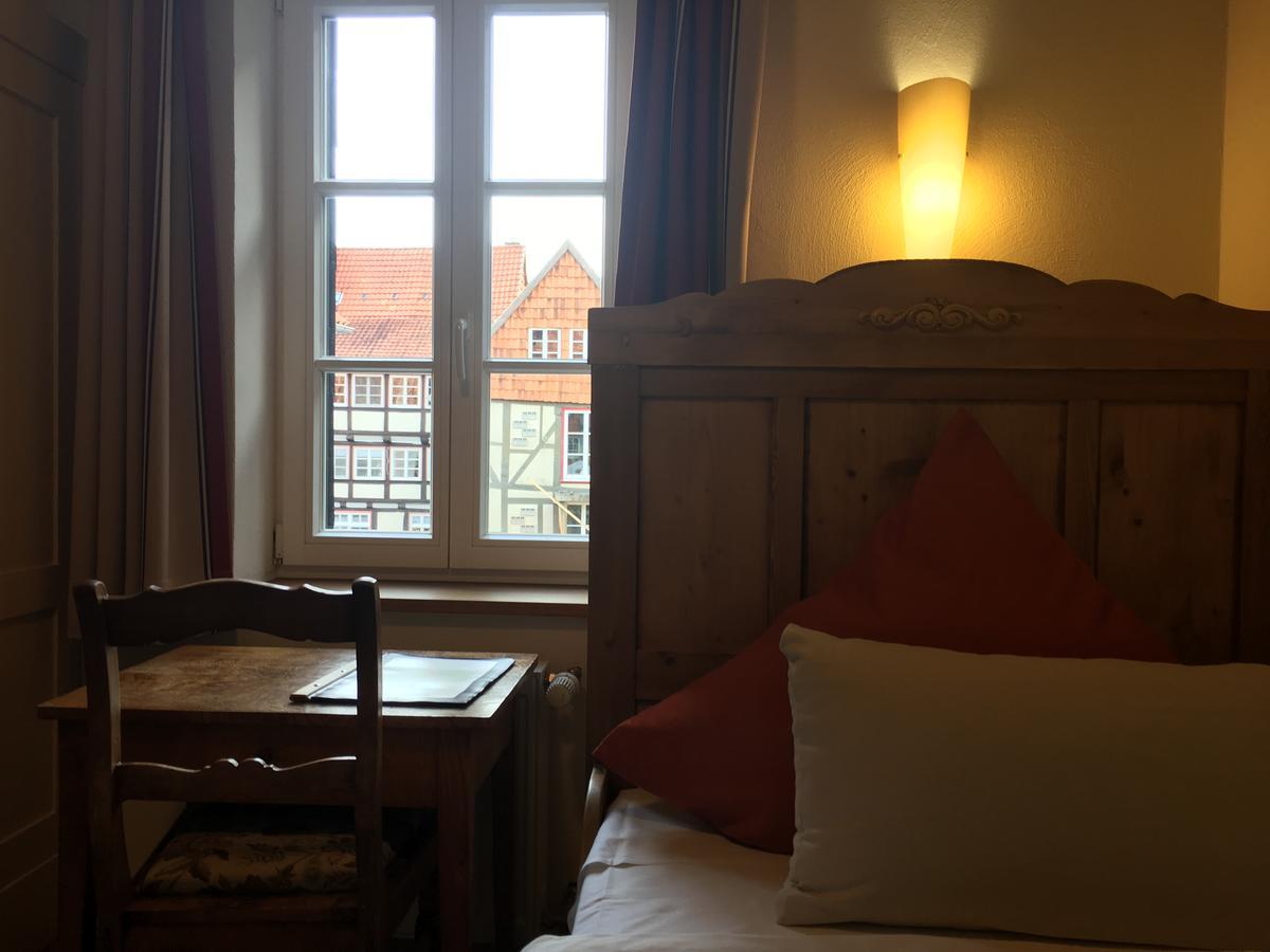 Fachwerk-Hotel Eisenbart Munden  ภายนอก รูปภาพ