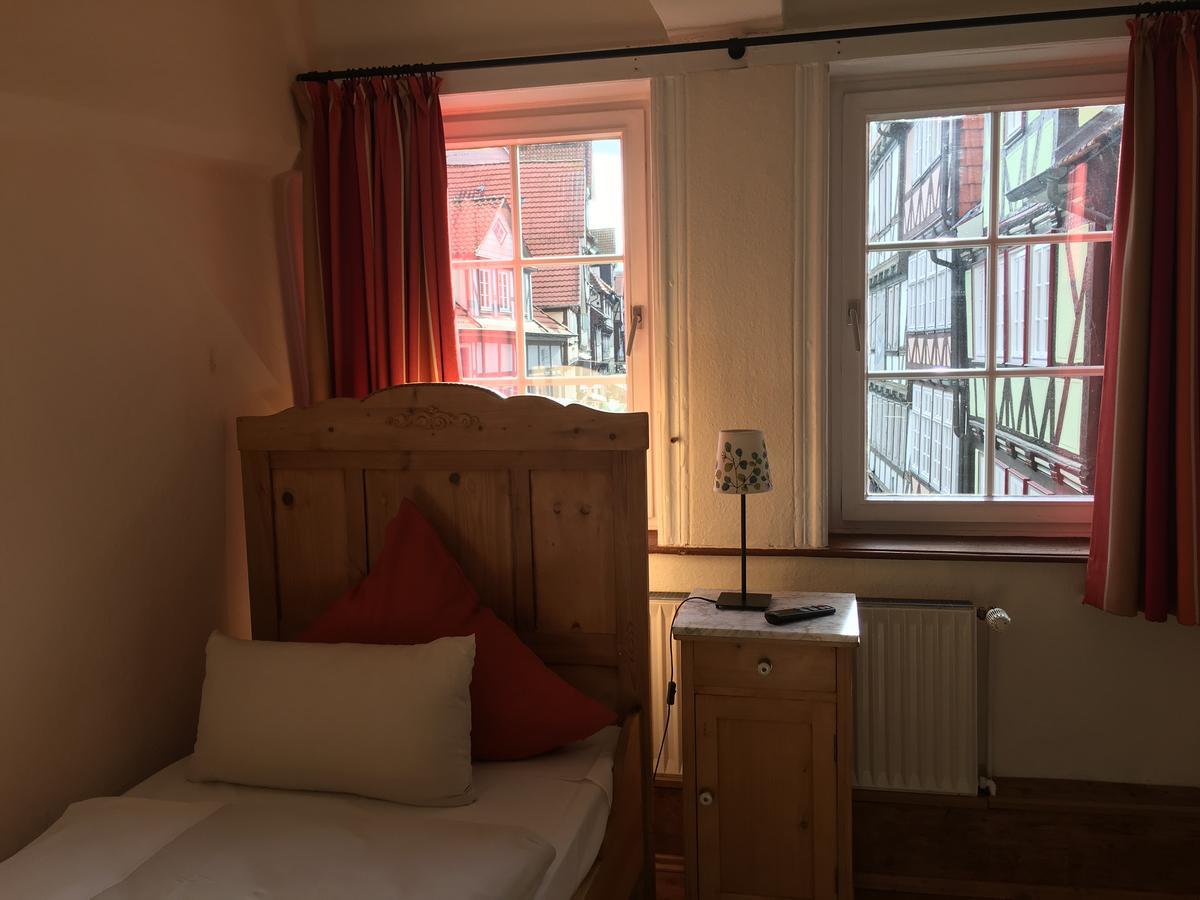 Fachwerk-Hotel Eisenbart Munden  ภายนอก รูปภาพ