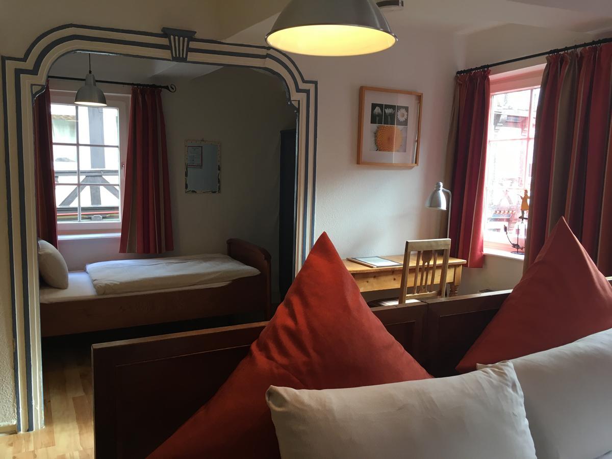 Fachwerk-Hotel Eisenbart Munden  ภายนอก รูปภาพ